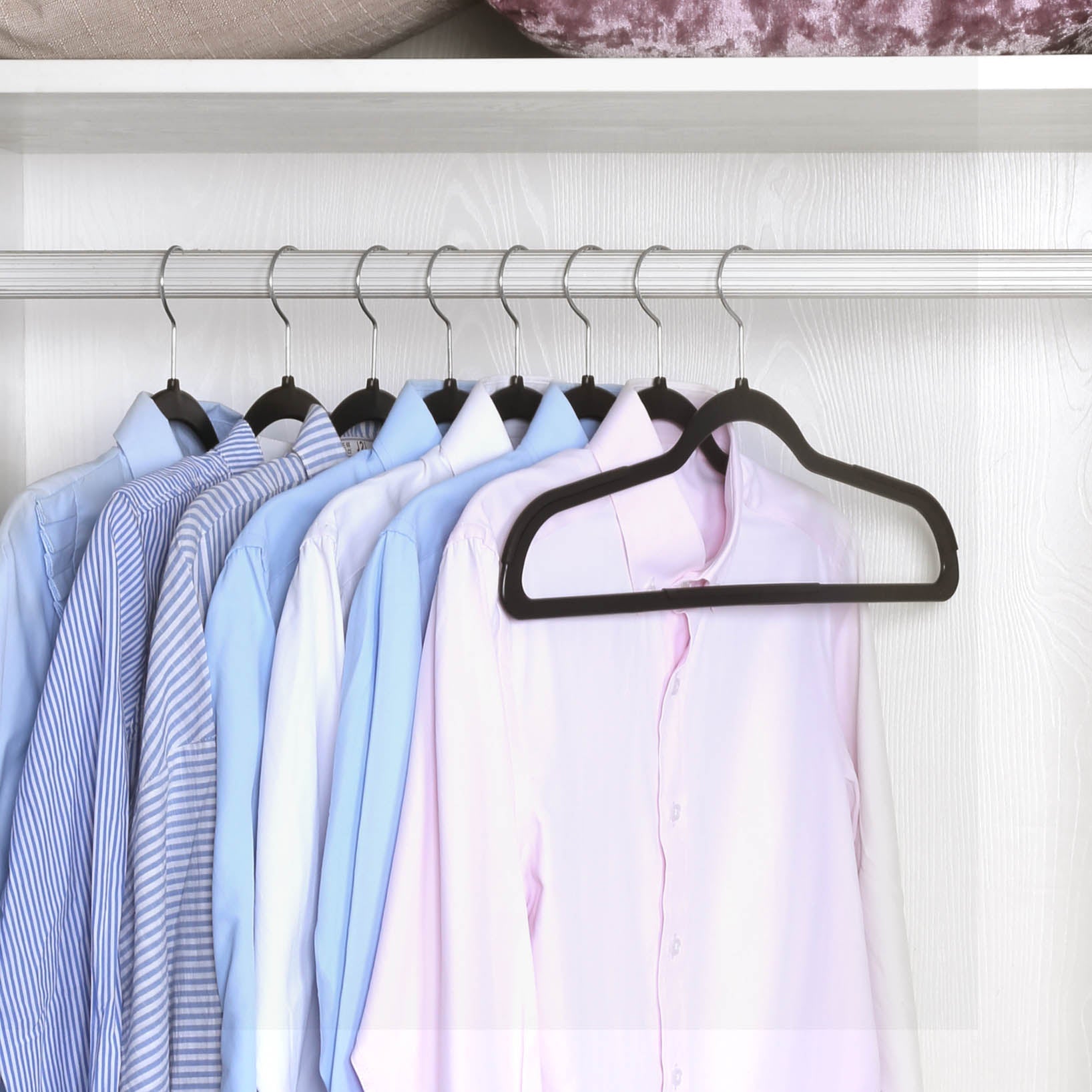 Clothing hangers - Plastic clothing hangers - Set of 30 - Black