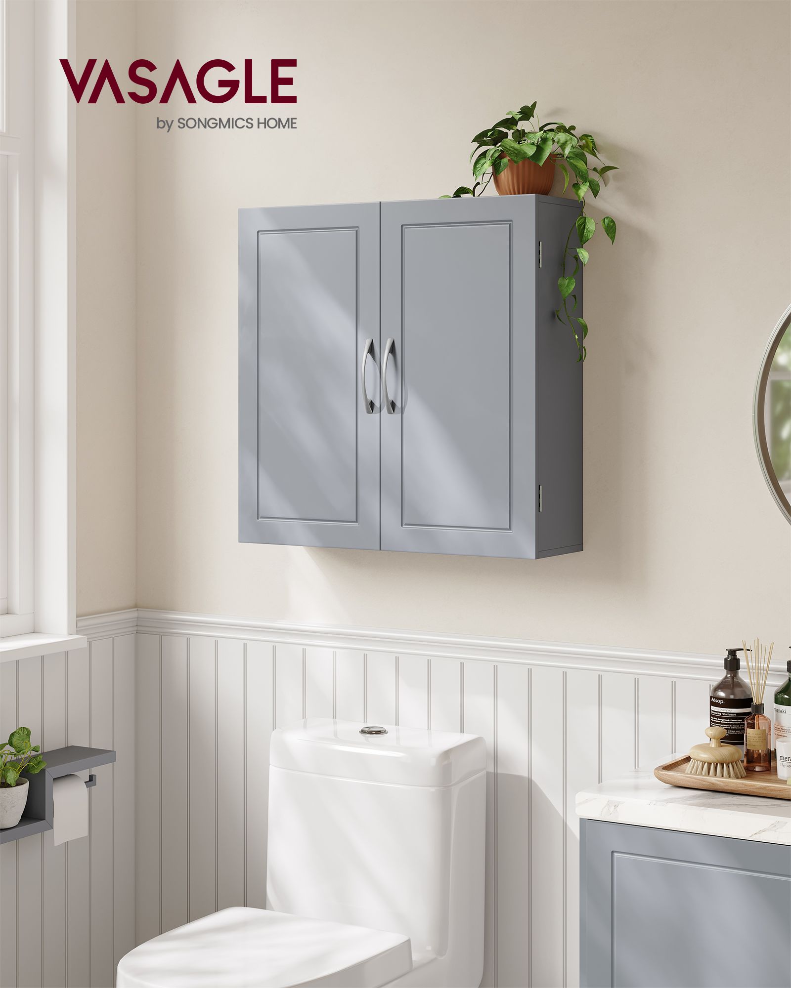 Bathroom Furniture - Wall Montage - With adjustable shelves