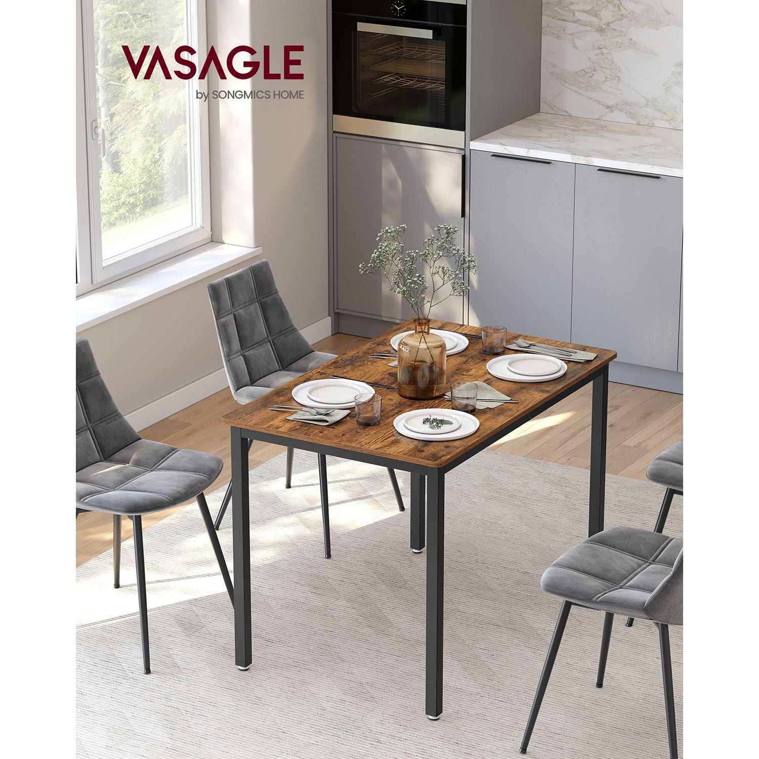 Dining room table - for 4 people