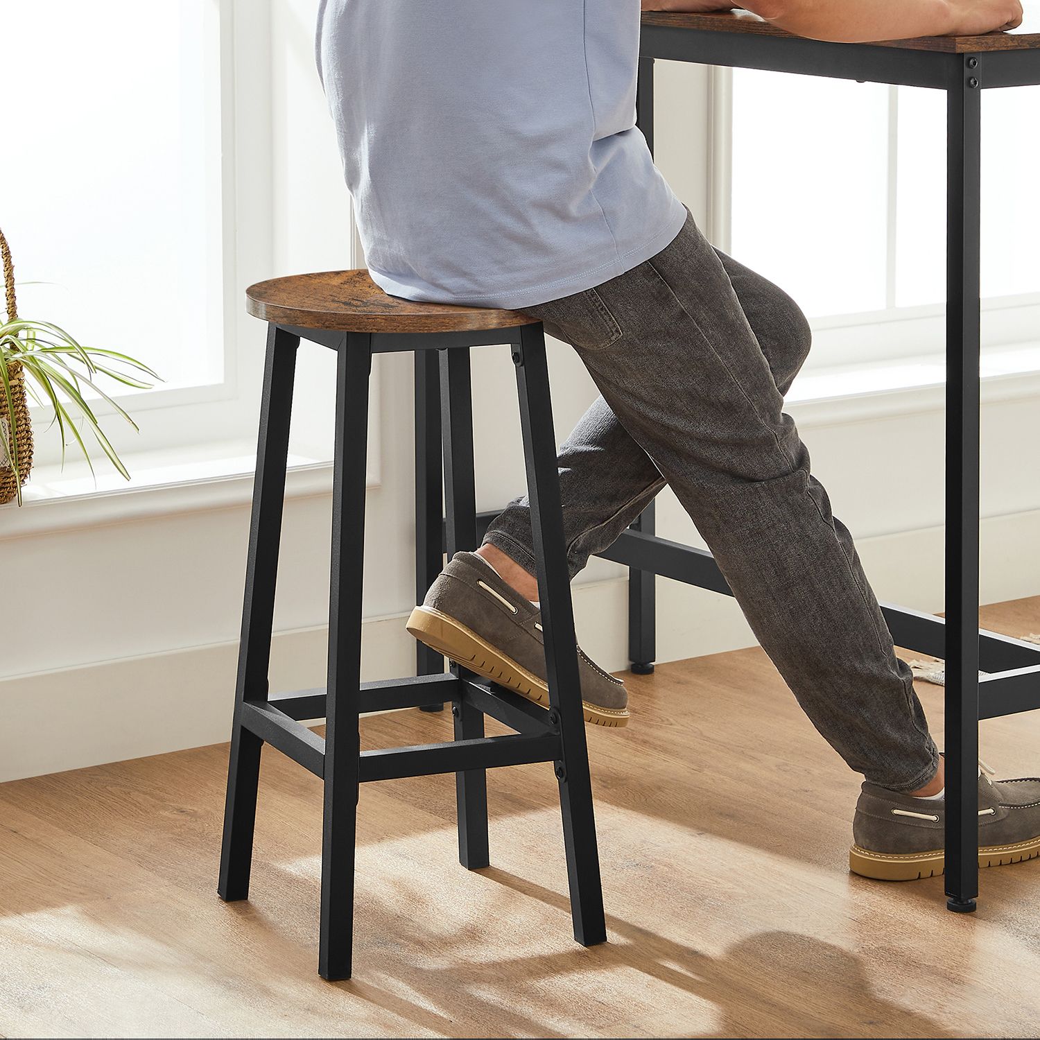 Bartafelset-with 2 bar stools-Vintage Brown-Zwart