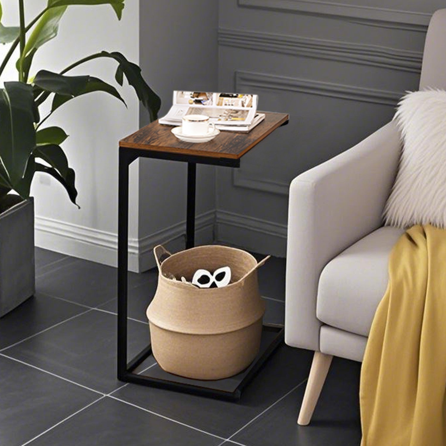 Side table - Small coffee table, compact and stylish