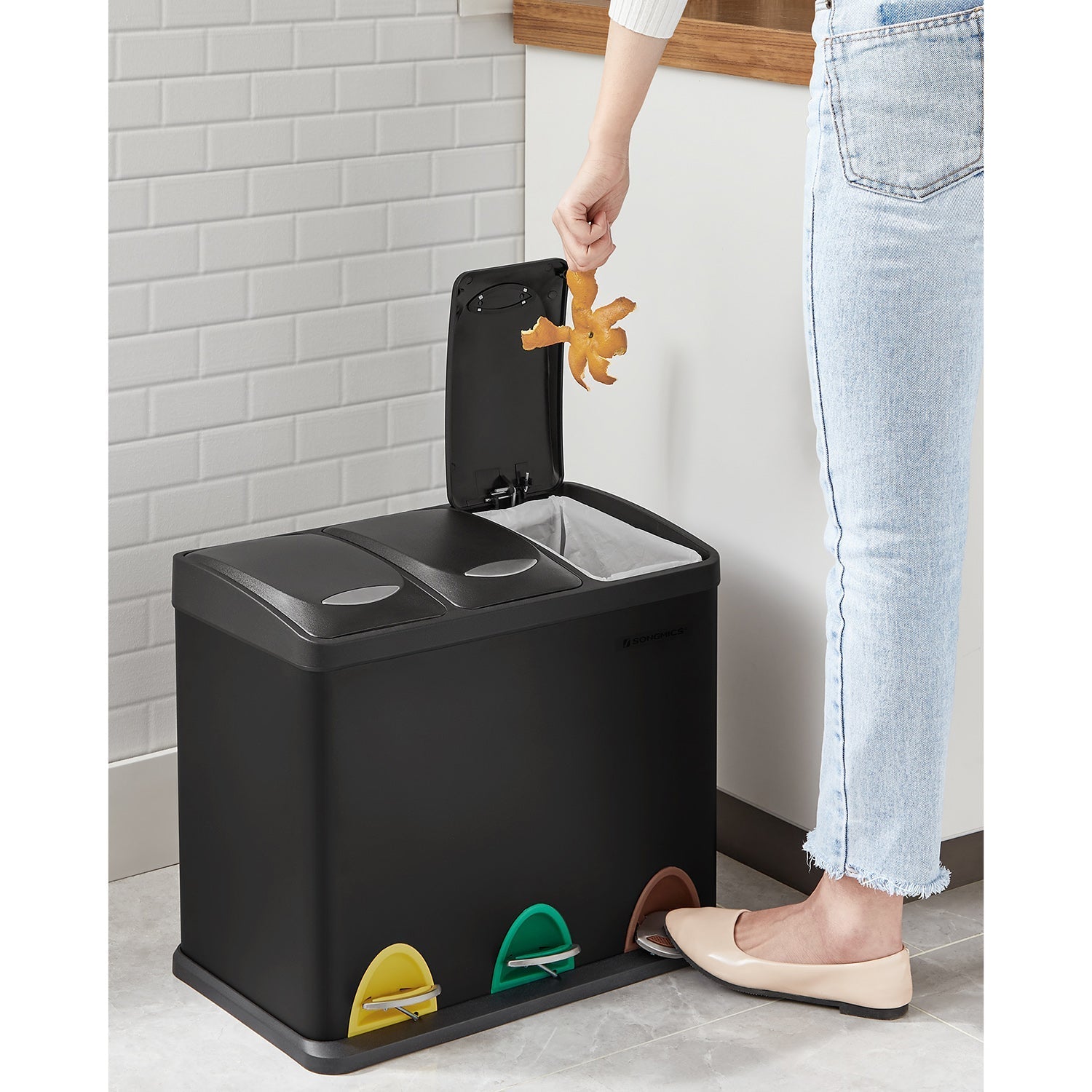 Waste bin - Pedal bin for kitchen - Waste separation - 24 L - Black