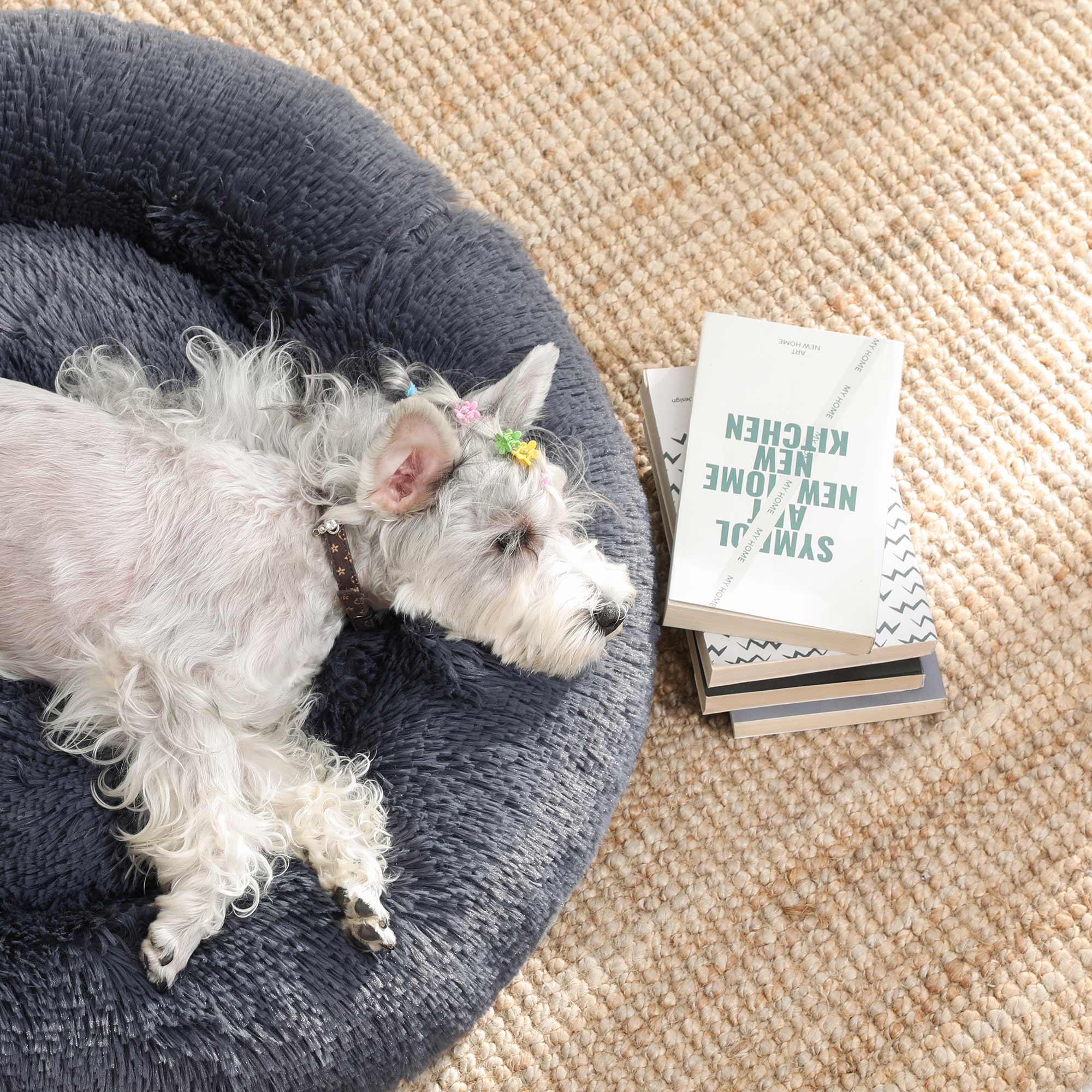 Dog bed - cat bed - Soft plush - Dark gray
