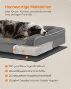 Orthopedic dog bed with plush upholstery in Leigrijs